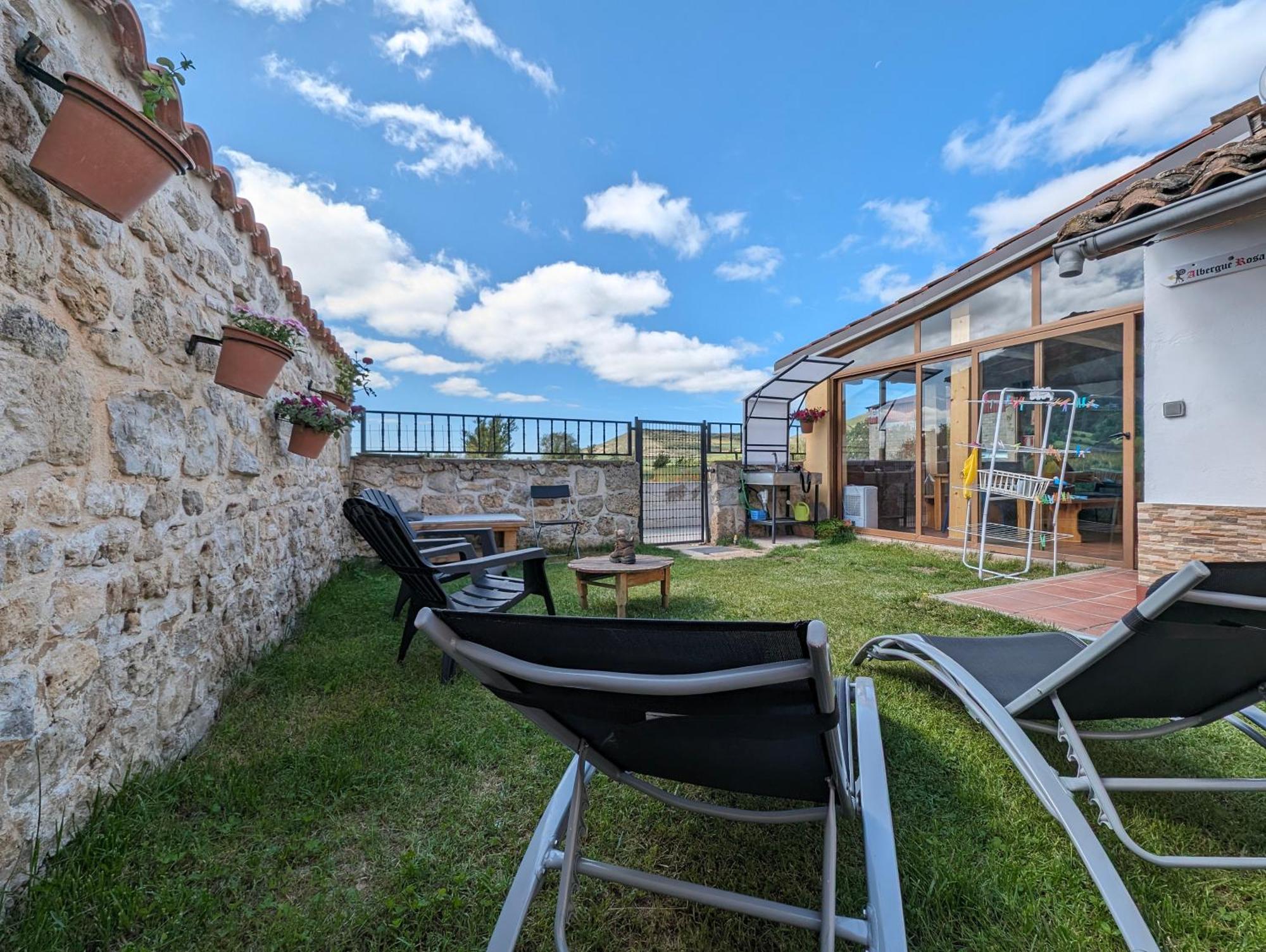 Albergue El Alfar/Pilgrim Hostel Hornillos del Camino Εξωτερικό φωτογραφία